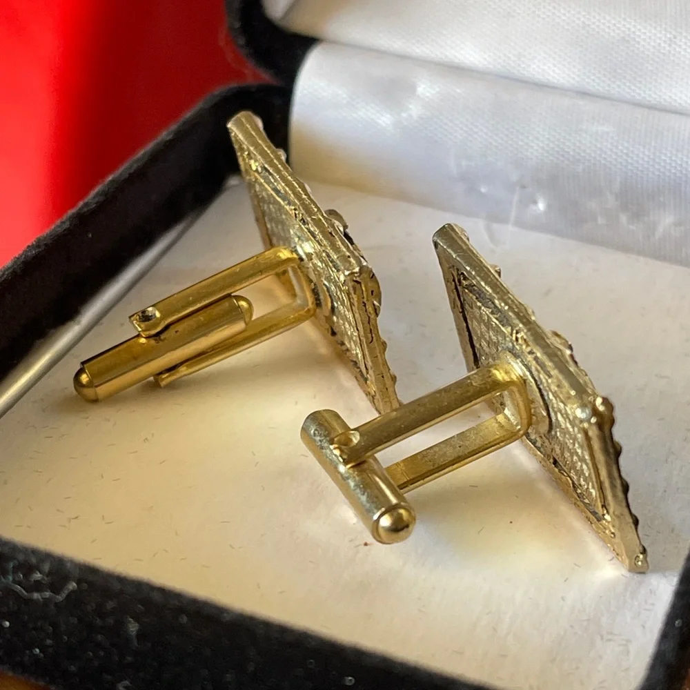 Vintage Gold-Tone Rectangle Paisley Motif Cufflinks